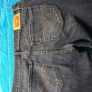 BRAND NEW LEVI JEANS